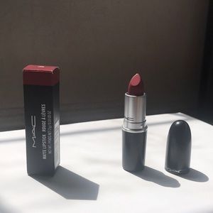 MAC Matte Lipstick- MEHR